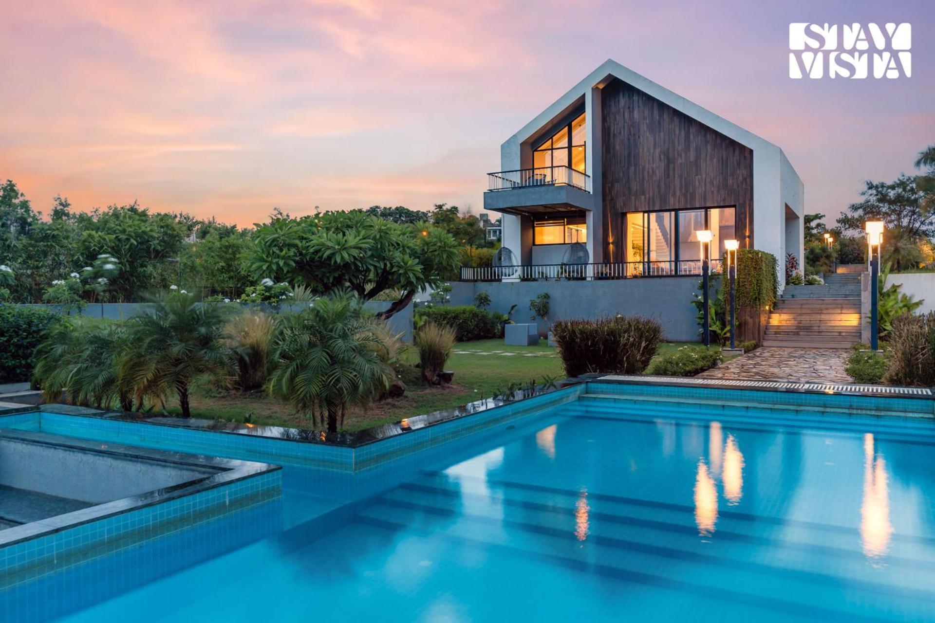 Stayvista At The Rainfield Villa With Gazebo & Lawn Nashik Exterior foto